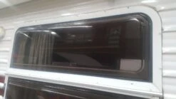 CAMEC RUBBER GLAZING WEDGE FOR 3MM CARAVAN WINDOW 010220 SOLD PER METER 10 CAMEC RUBBER GLAZING WEDGE FOR 3MM CARAVAN WINDOW 010220 SOLD PER METER -Sports Outdoor 112127598746 3