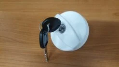 CARAVAN LOCKABLE WATER FILLER WITH CAP WITH KEYS WHITE 25MM HOSE 800-00900 COAST -Sports Outdoor 112590919056 3