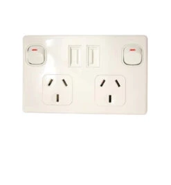 DOUBLE POLE DOUBLE USB POWER POINT WHITE 10AMP 4160
